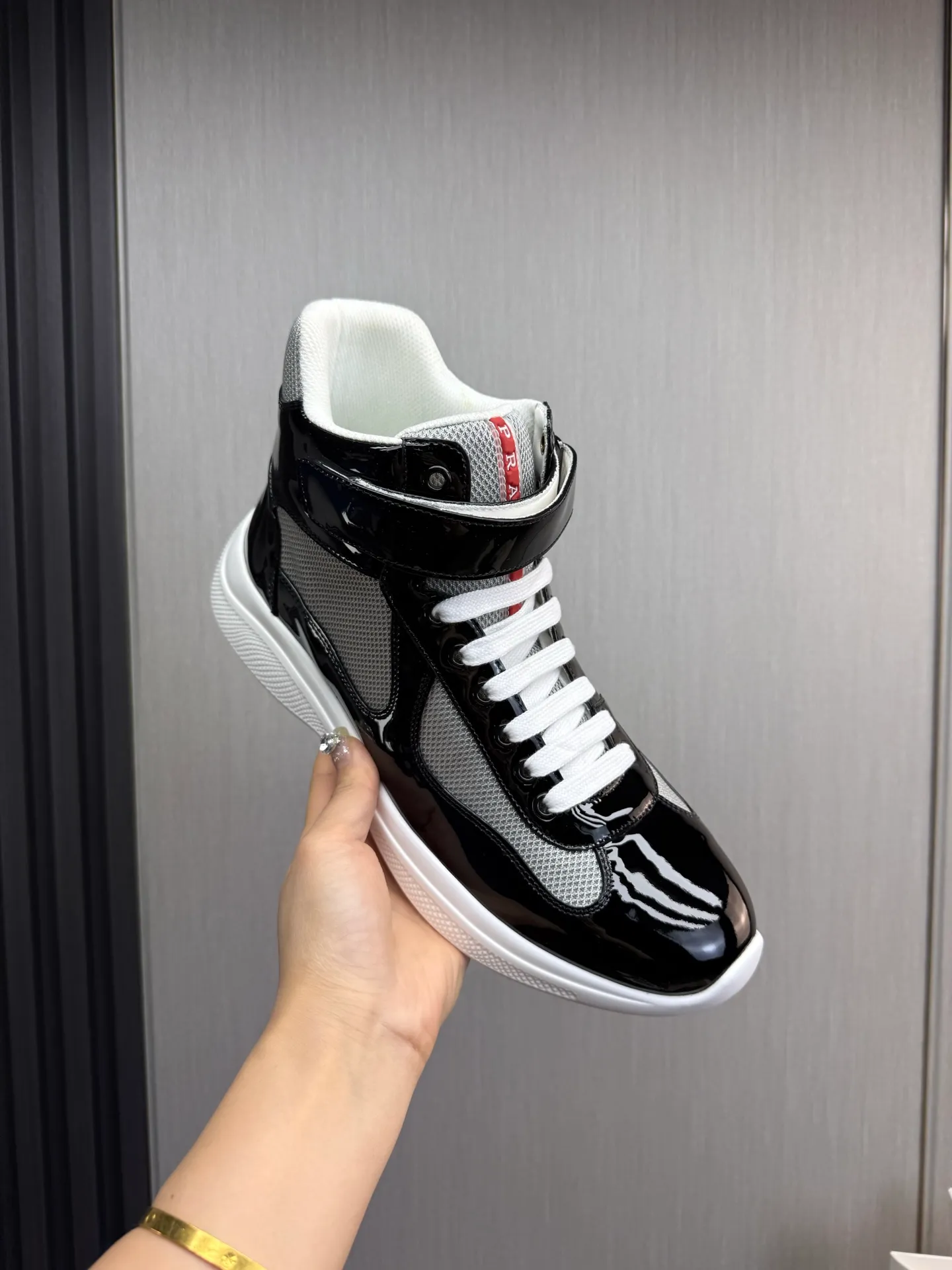 Men's shoes 700💰 [PRADA] Hot selling items🔥Must be recommended every day~~ Official website synchronized, 1:1 high quality shipments✔️ Imported cowhide fabric, cowhide lining, original bottom, high-end airplane box packaging🎁 38-45 (38.45 custom-made, non-refundable)
